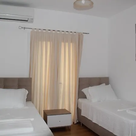 Ali Villa *